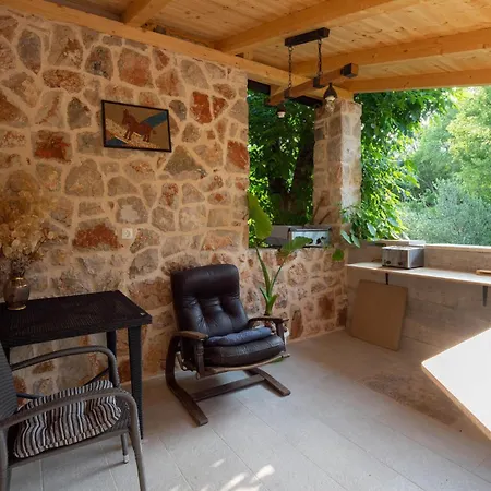 Dom wakacyjny In With Sauna Kamenmost